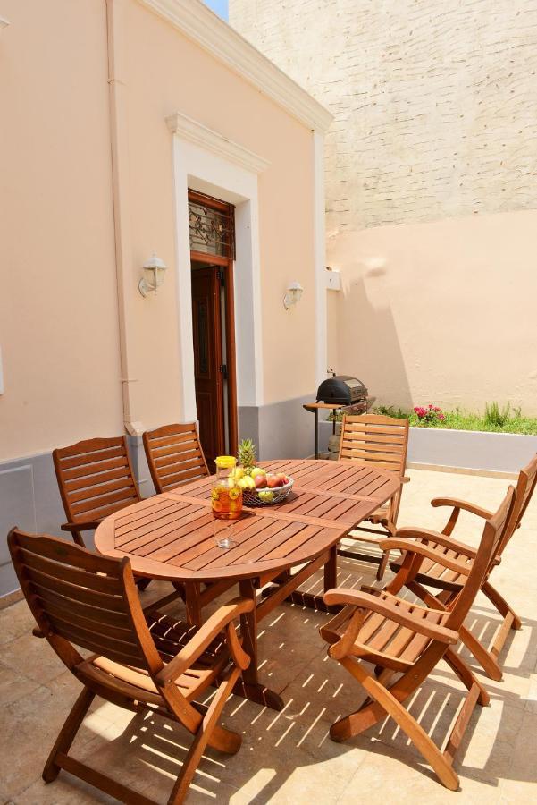 Classical Villa Archontiko D&M Rhodes City Eksteriør bilde